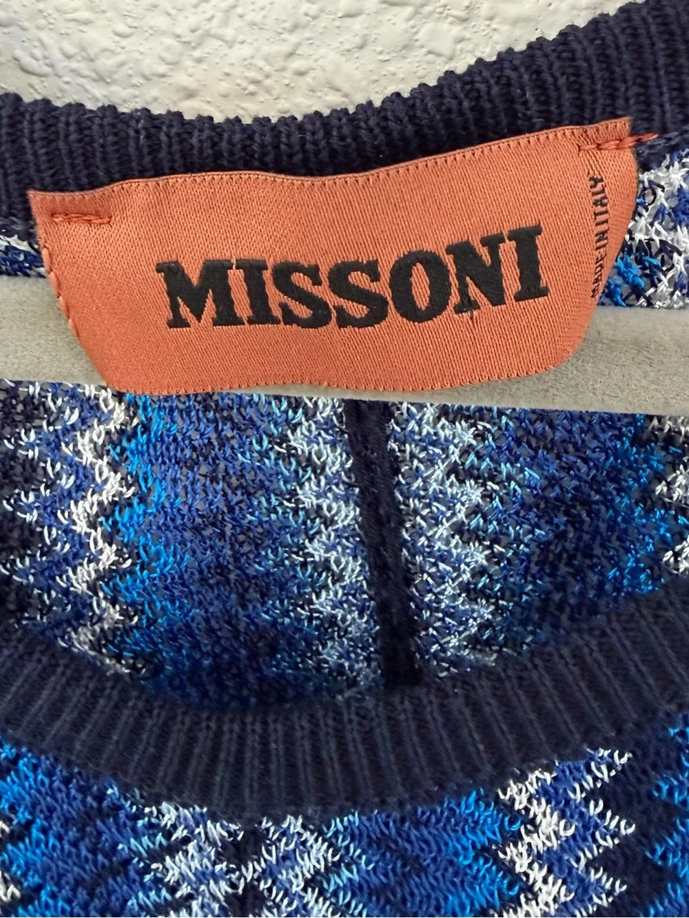 Missoni EUC Chevron Poncho. OSFM
Blue/Black/White Pattern. Made in Italy - Picture 4 of 6
